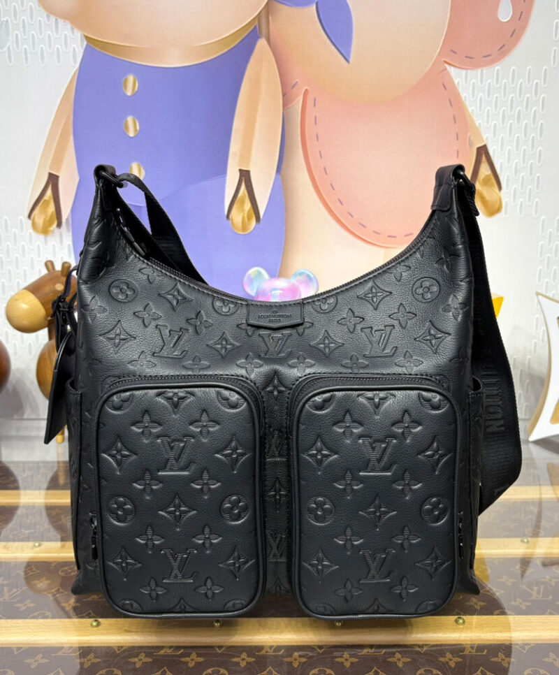 Louis Vuitton Hobo Cargo M14778 Black